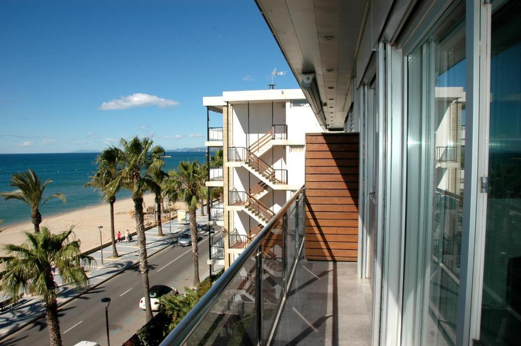 Apartamentos Las Palmas VII Family Only Salou Chambre photo