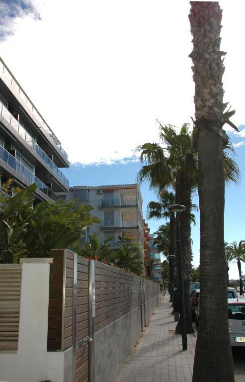 Apartamentos Las Palmas VII Family Only Salou Extérieur photo