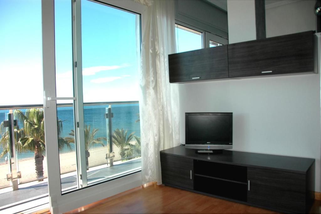 Apartamentos Las Palmas VII Family Only Salou Chambre photo
